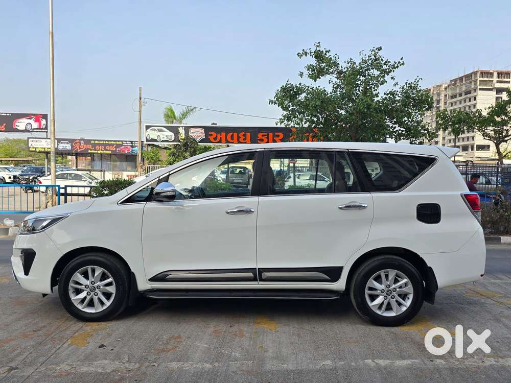Toyota Innova Crysta 2.8 Gx At 8s, 2016, Diesel