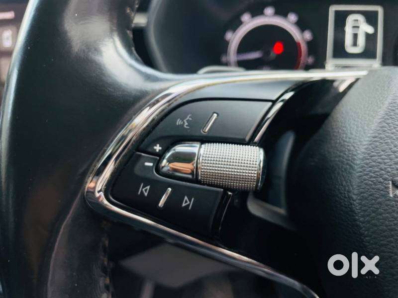 Skoda Kushaq Style 1.0l Tsi At, 2022, Petrol