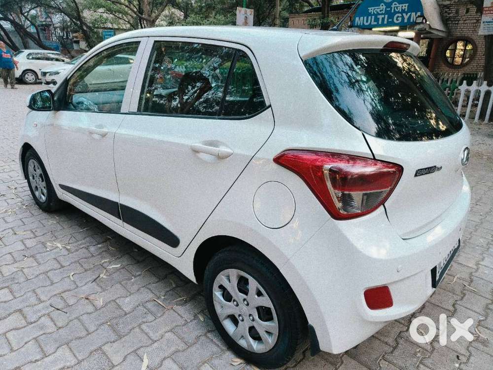 Hyundai Grand I10 Magna O At Petrol, 2017, Petrol