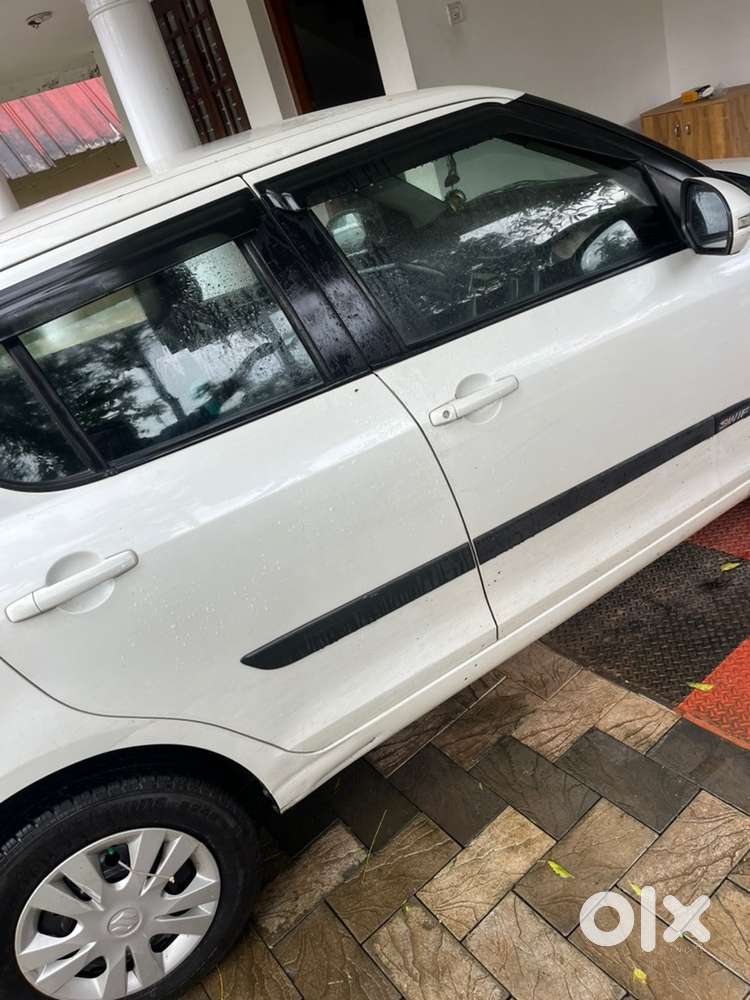 Maruti Suzuki Swift Petrol Manual 2014