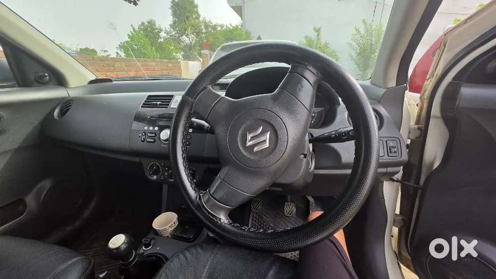 Maruti Suzuki Dzire 2011