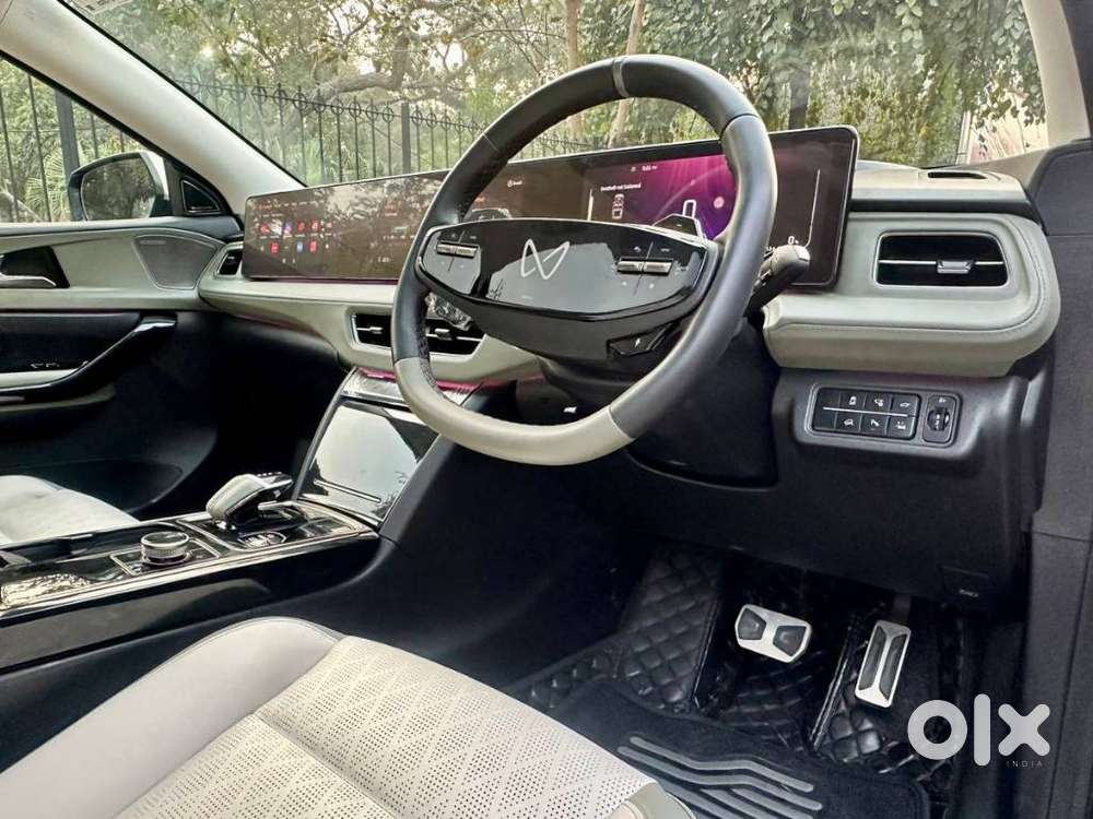 Mahindra Xev 9e Pack Three (top Model), 2025, Electric