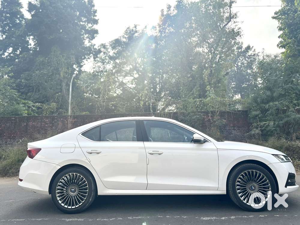 Skoda Octavia 2.0 Style Tsi At, 2022, Petrol