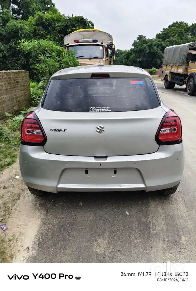 Maruti Suzuki Swift 2022 Lxi 25km कार