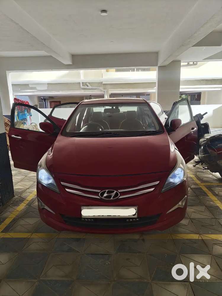 Hyundai Fluidic Verna 2015