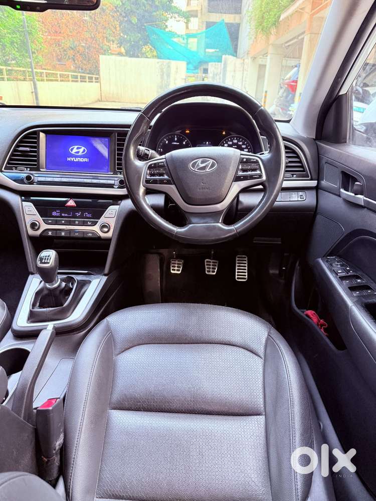 Hyundai New Elantra [2016-2019] 1.6 Crdi Sx (o) Mt, 2018, Diesel