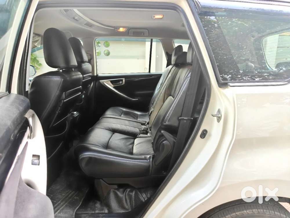 Toyota Innova Crysta 2.4 V 7 Str, 2018, Diesel