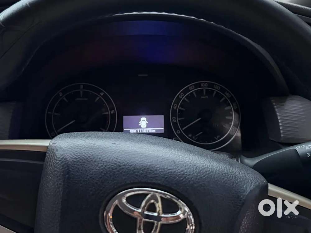Toyota Innova Crysta 2017 Diesel 111000 Km Driven.