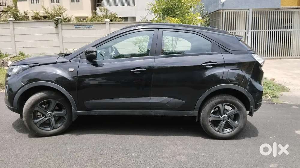 Tata Nexon Xza+ Red Dark Additon Automatic 2023