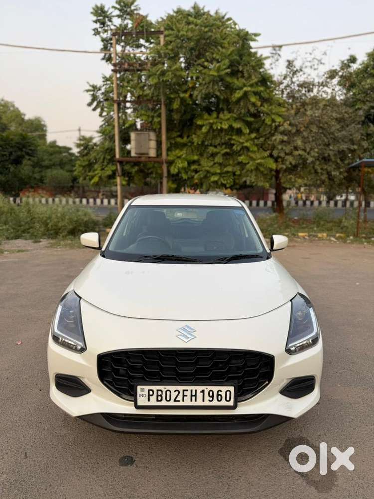 Maruti Suzuki Swift 2026 Petrol 1300 Km Driven