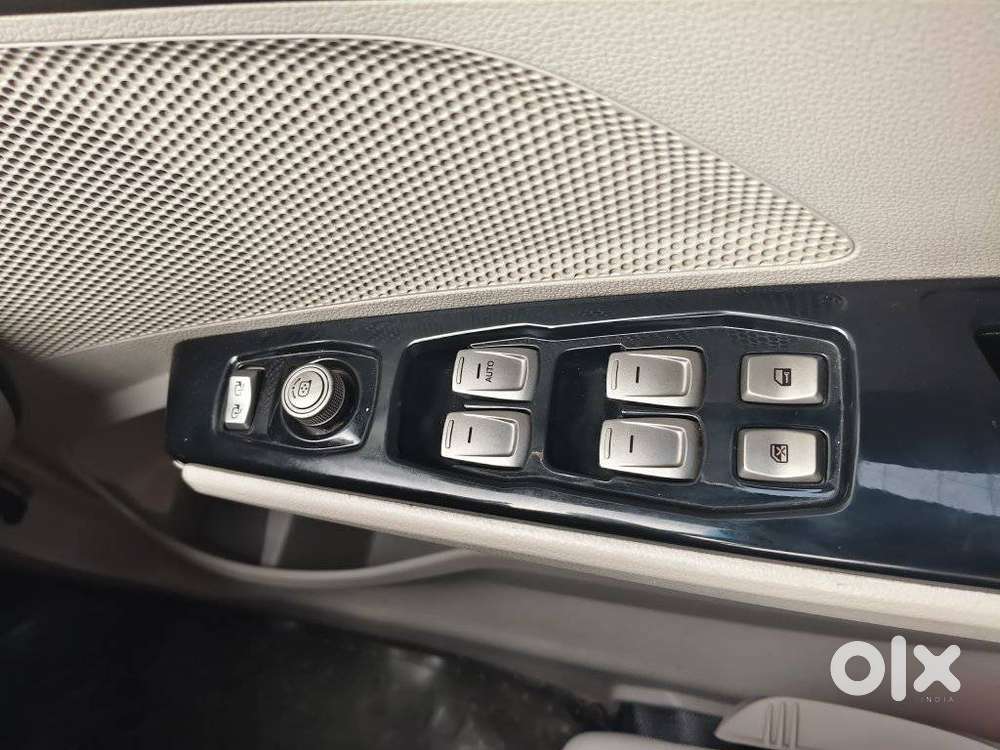 Mahindra Xuv300 W8 Option Diesel, 2020, Diesel