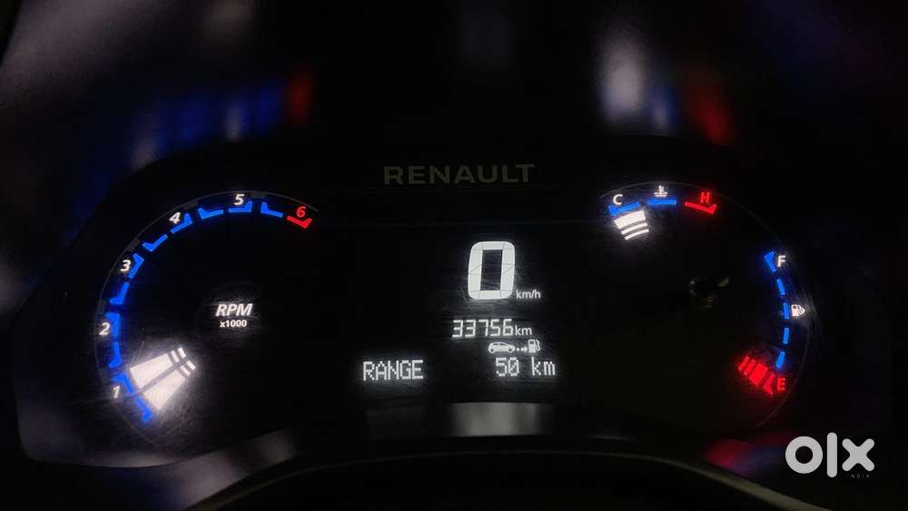 Renault Triber Rxz, 2023, Petrol