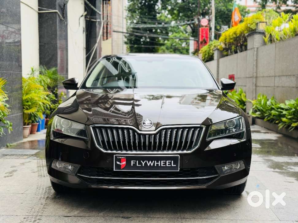 Skoda Superb 2.0 L&k Tsi At, 2019, Petrol