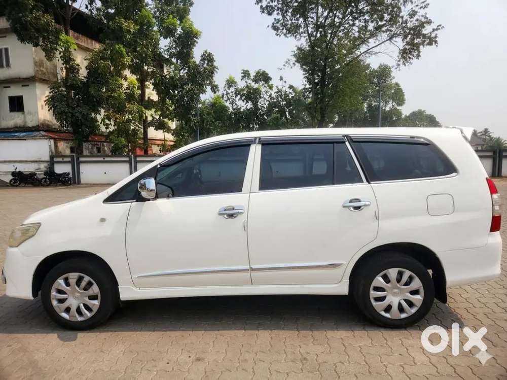 Toyota Innova 2016gx 7 Seater Diesel Good Condition