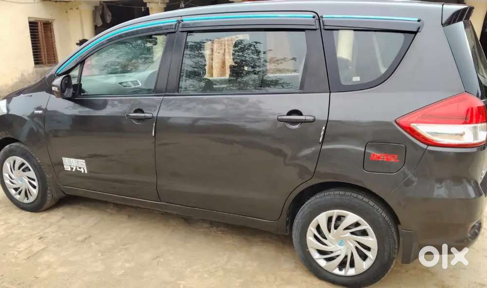 Maruti Suzuki Ertiga 2013