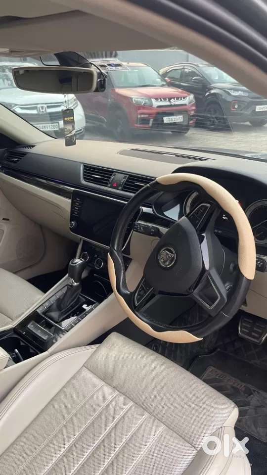 Skoda Superb 2.0 L&k Tsi At, 2021, Petrol