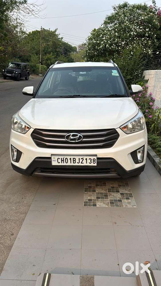 Doctor Driven White Creta