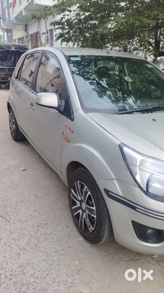 Ford Figo 2011 Petrol 71112 Km Driven