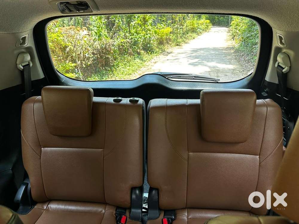 Toyota Innova Crysta 2016 Diesel 163000 Km Driven