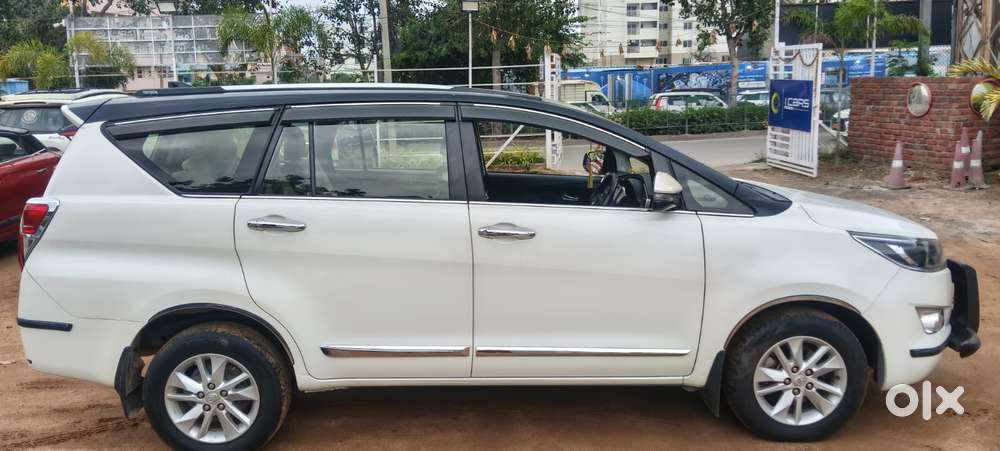 Toyota Innova Crysta [2020-ongoing] 2.4 Vx 7 Str, 2020, Diesel