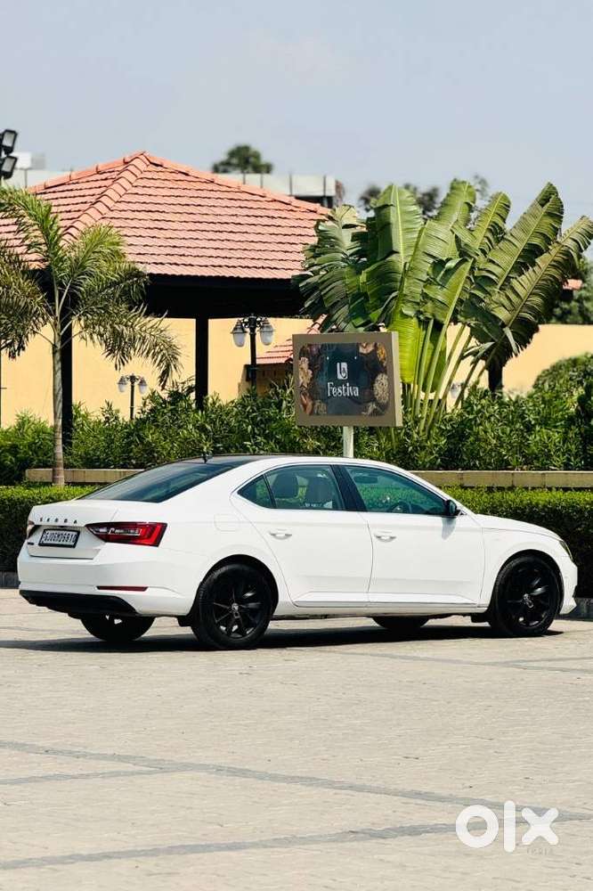Skoda Superb L&k 2.0 Tdi At, 2018, Diesel