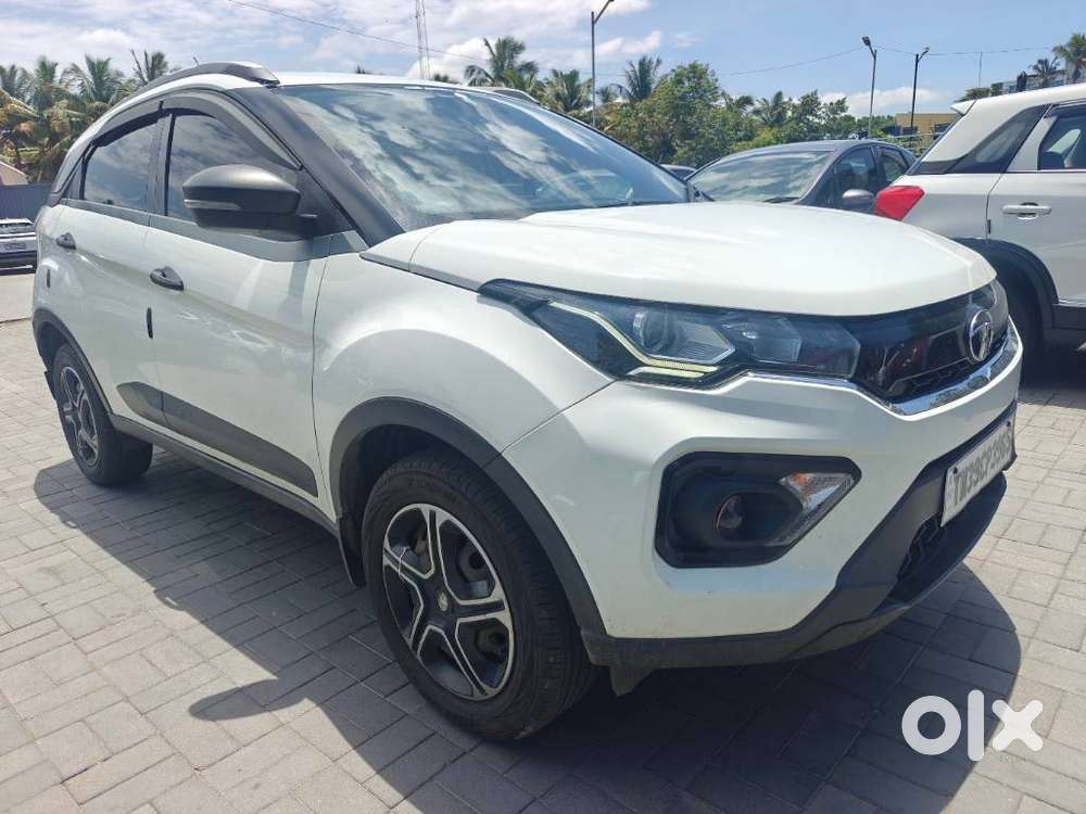Tata Nexon 1.2 Revotron Xm, 2020, Petrol