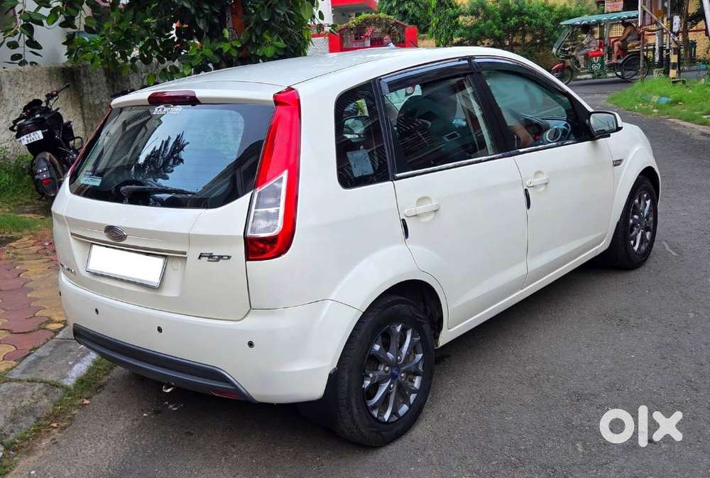 Ford Figo Duratec Titanium 1.2, 2015, Petrol