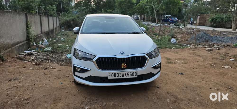 Skoda Slavia 2023 Petrol Well Maintained