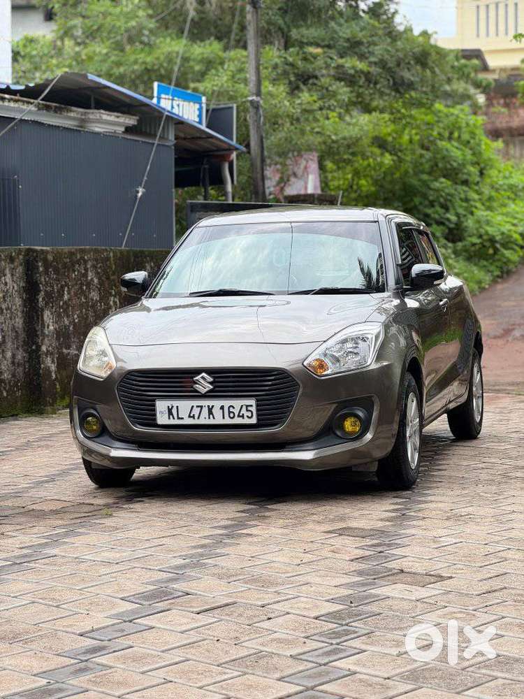 Maruti Suzuki Swift Vxi + Manual, 2021, Petrol