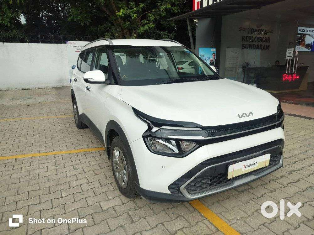 Kia Carens 1.4 Prestige 7 Str, 2023, Petrol