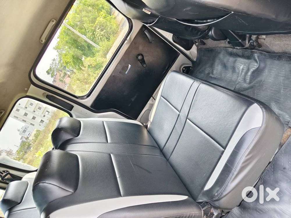 Maruti Suzuki Eeco 7 Seater Standard, 2018, Petrol