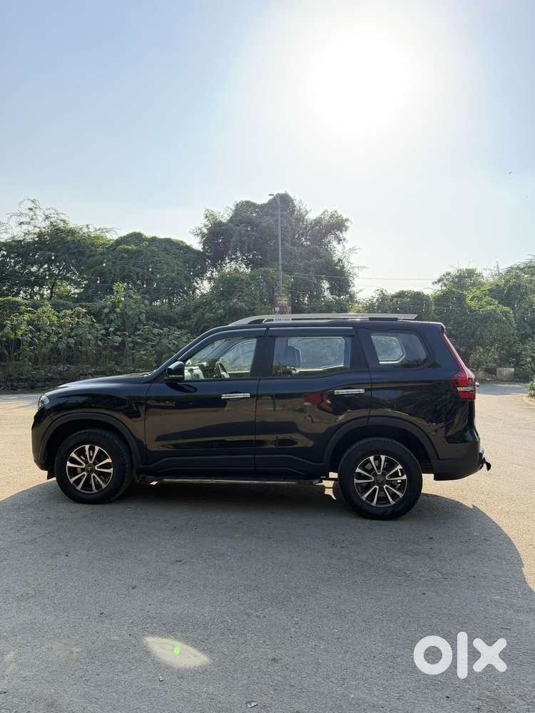 Mahindra Scorpio N Z2 Petrol Mt 6 Str, 2023, Petrol