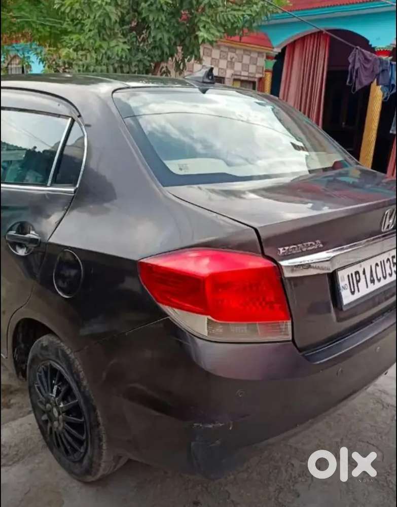 Honda Amaze 2016 Petrol Well Maintained