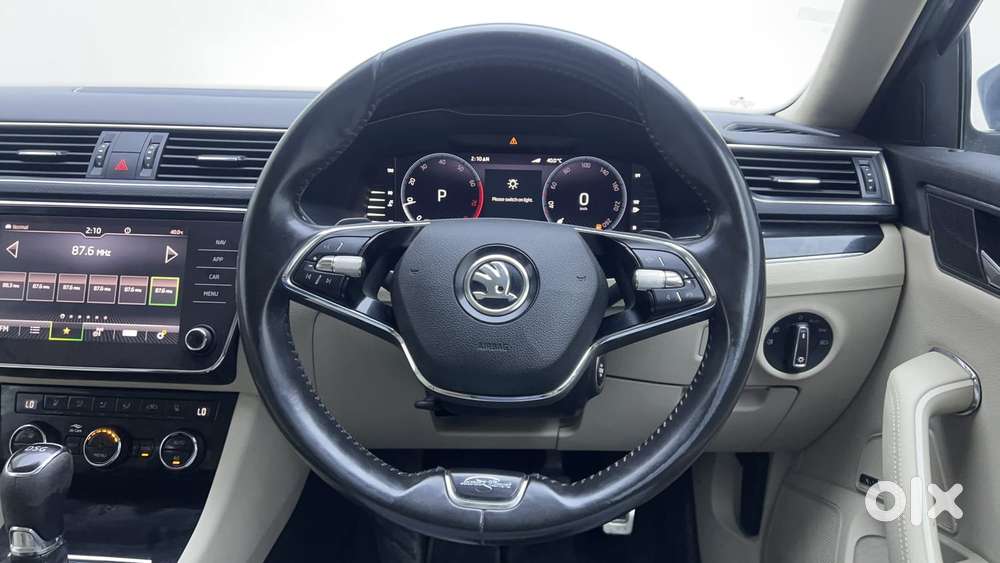 Skoda Superb L&k 1.8 Tsi At, 2022, Petrol