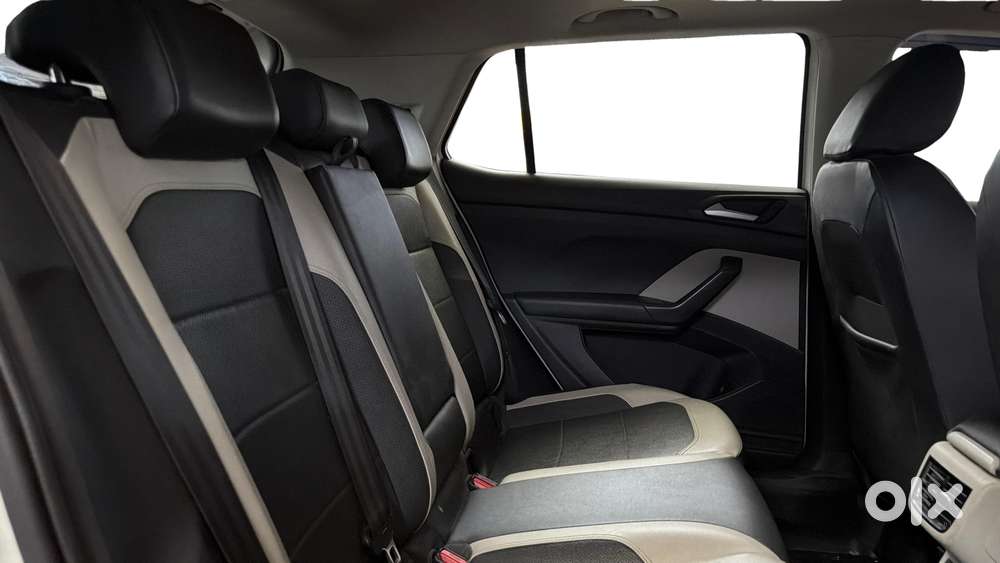 Volkswagen Taigun 1.0 Tsi Topline At, 2022, Petrol