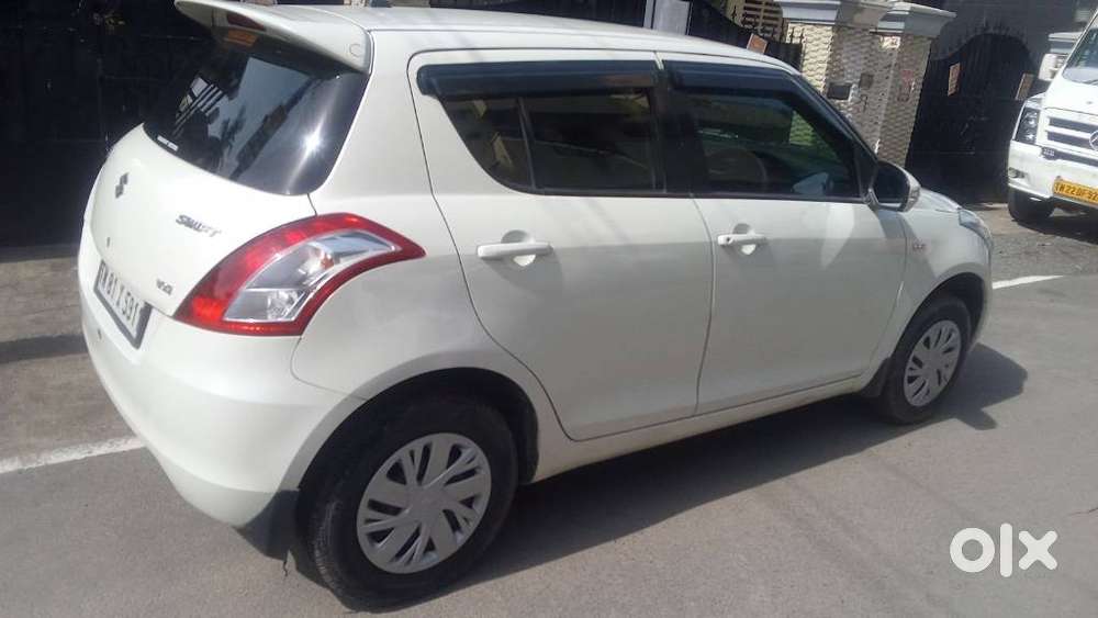 Maruti Suzuki Swift Vxi Optional, 2017, Petrol