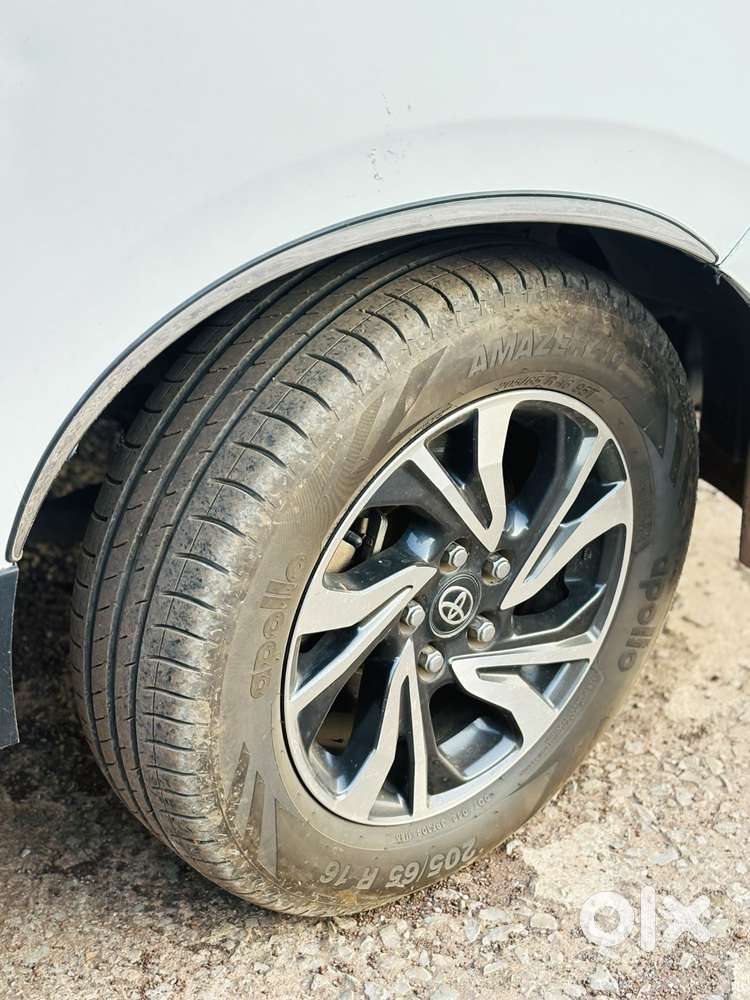 Toyota Innova Crysta [2020-ongoing] 2.4 Vx 8 Str, 2023, Diesel