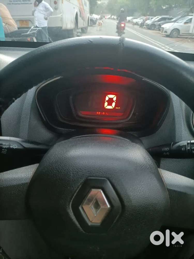 Renault Kwid Petrol Manual 2017