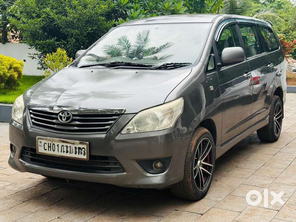 Toyota Innova 2.5 G (diesel) 7 Seater, 2012, Diesel