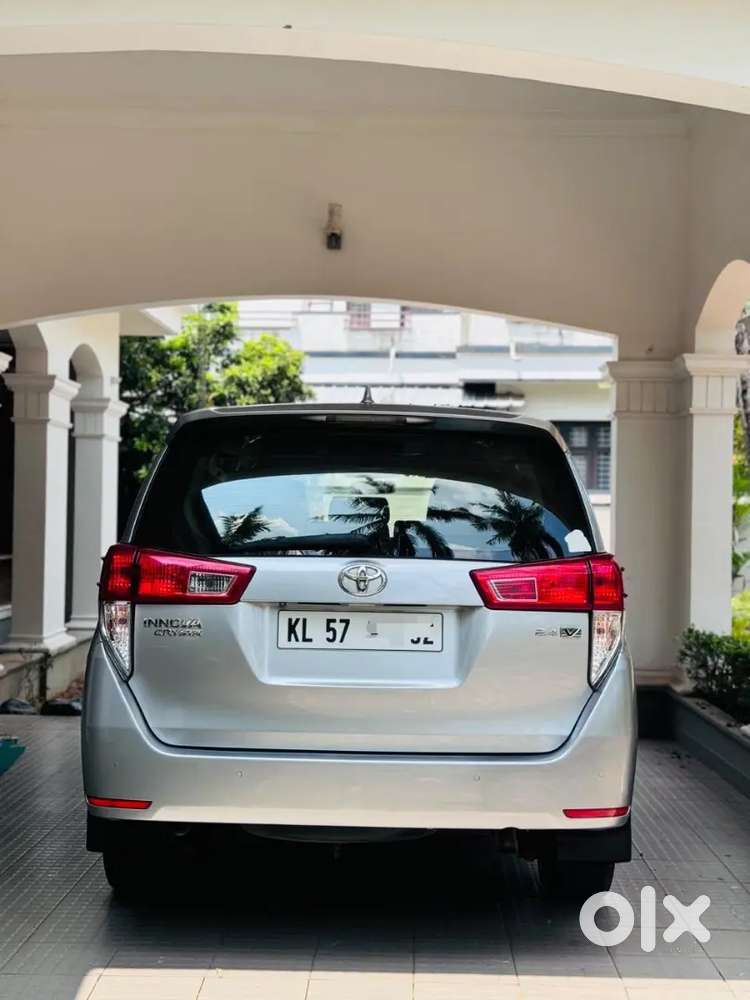 Toyota Innova Crysta 2020