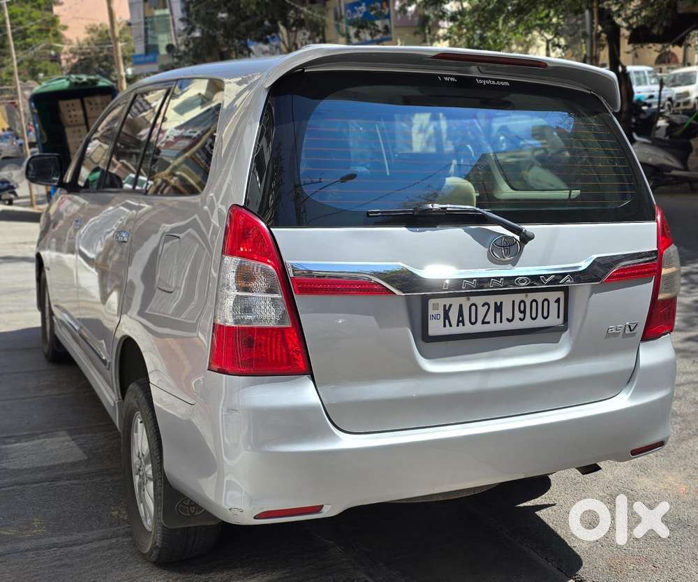 Toyota Innova 2.5 Vx 8 Str Bs-iii, 2014, Diesel