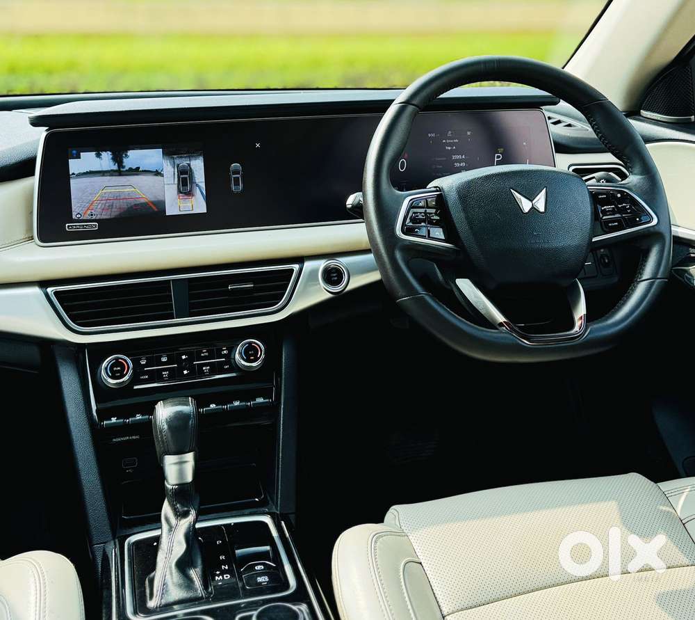 Mahindra Xuv700 2.2 Ax 7 Diesel At Luxury Pack Str, 2023, Diesel
