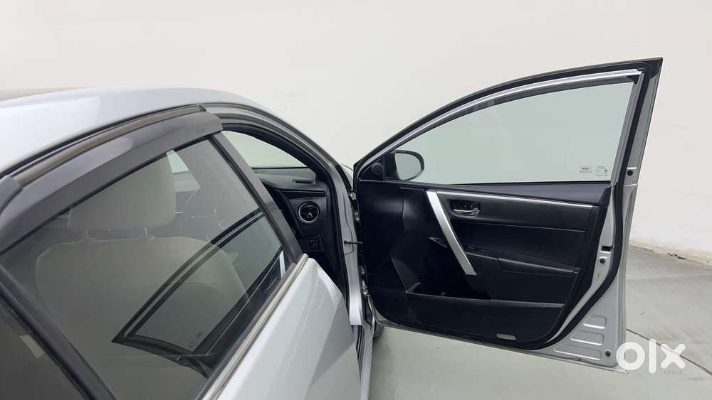 Toyota Corolla Altis 1.8 Vl Cvt, 2017, Petrol