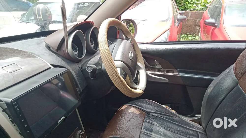 Mahindra Xuv500 2.2 W7 2012