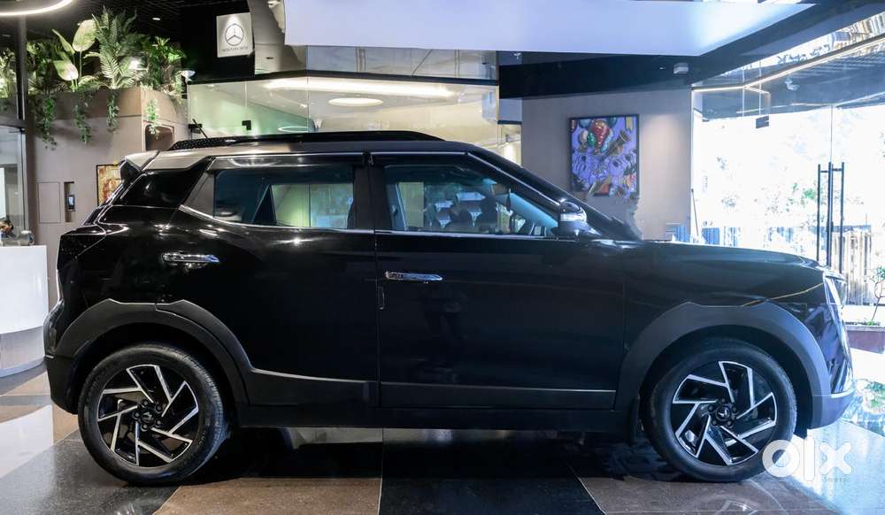 Mahindra Xuv 3xo Ax7l 1.2 Petrol At (pg), 2024, Petrol