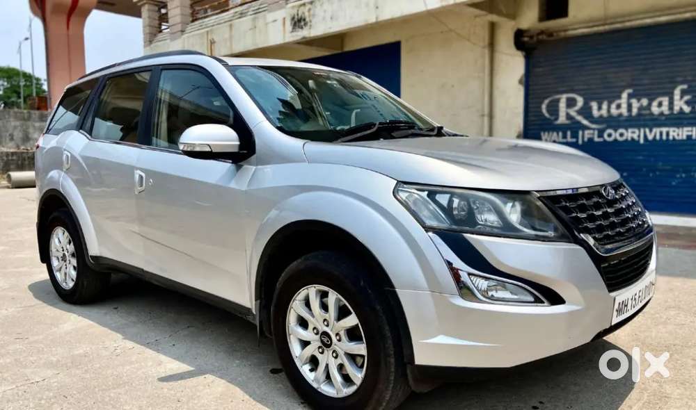 Mahindra Xuv500 W10 2016 Diesel  98,500 Km  Top Model