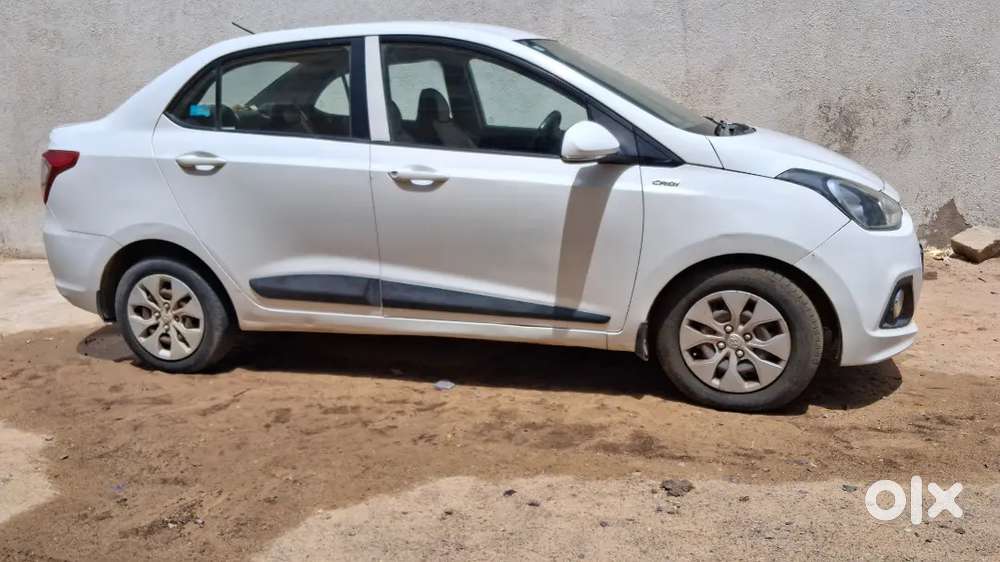 Hyundai Xcent Diesel 2015 Variant
