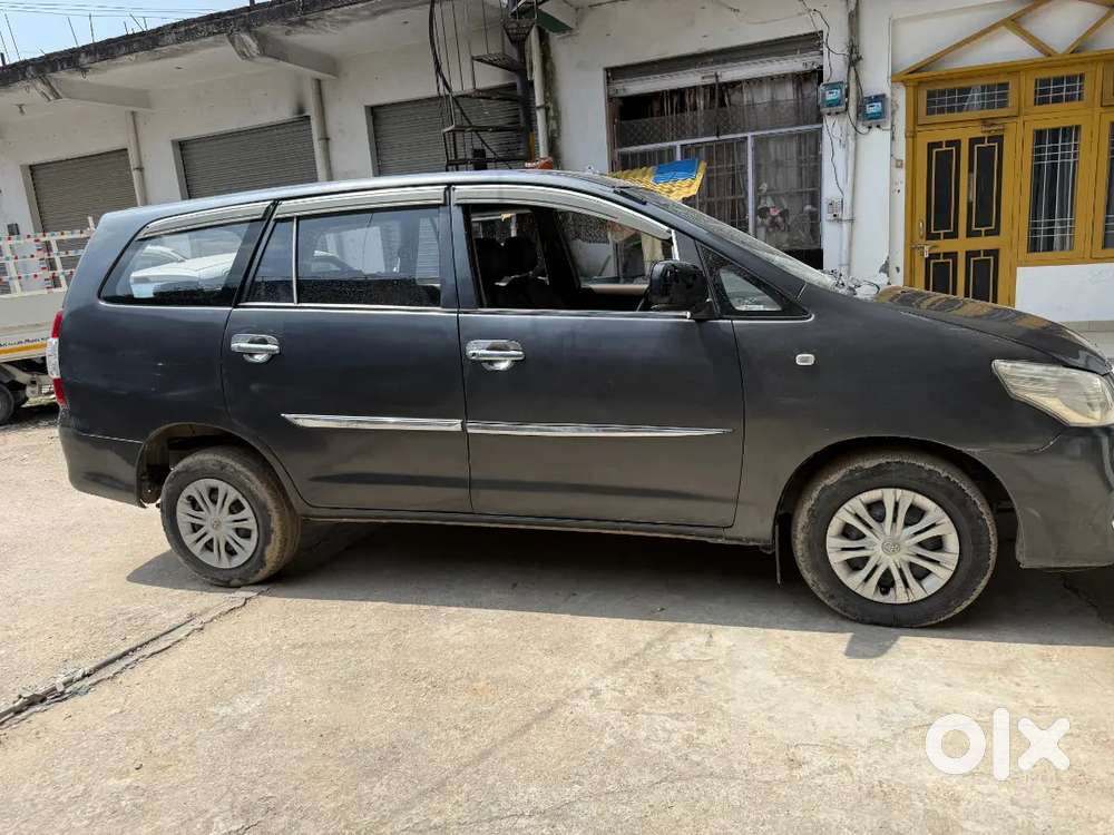 Toyota Innova Diesel 2015