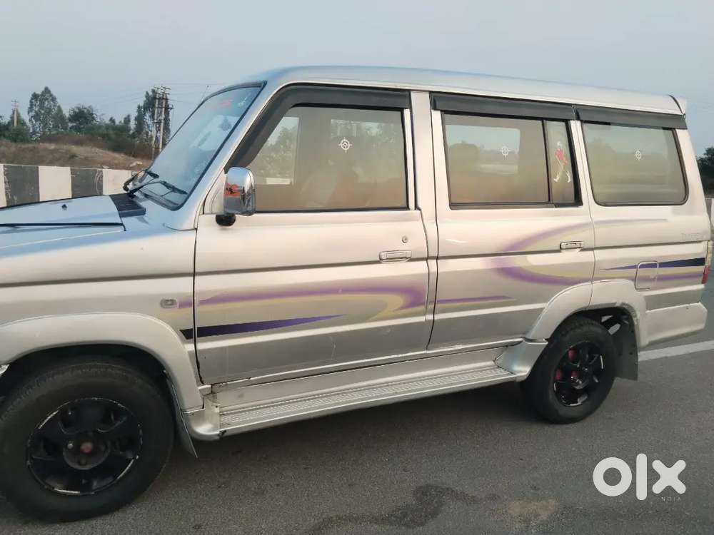 Toyota Qualis 2004 Diesel 250000 Km Driven