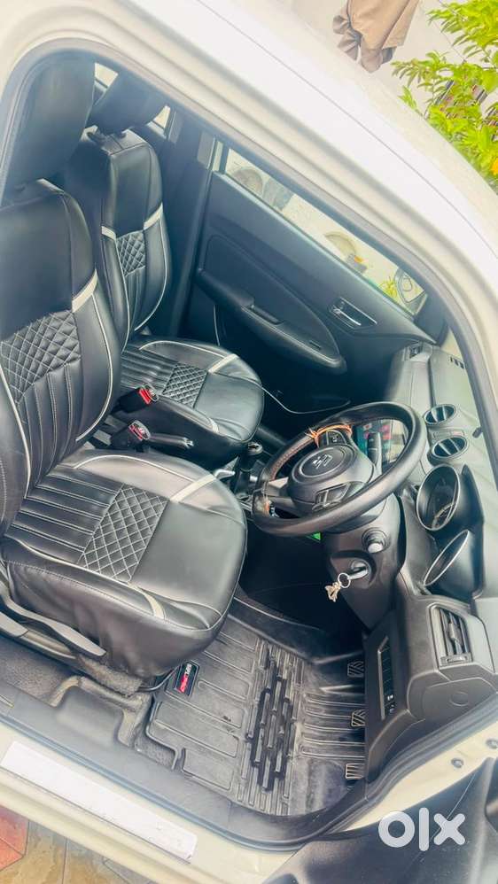 Maruti Swift Petrol 2023